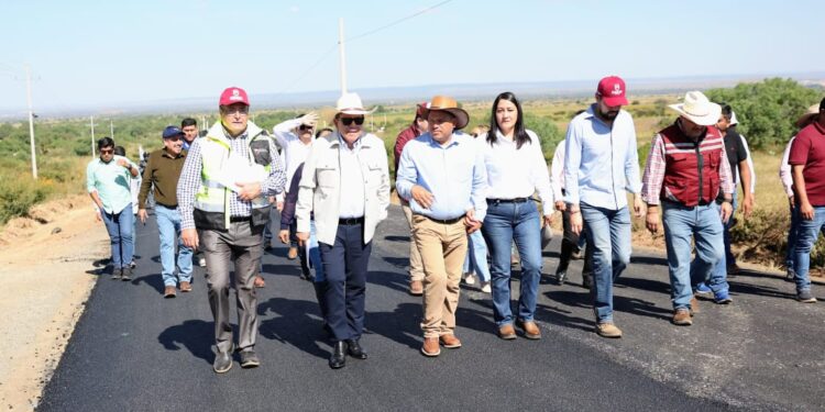 Reconstruye Gobernador David Monreal obra carretera Sauceda de la Borda-Tacoaleche, en beneficio de más de 15 mil habitantes