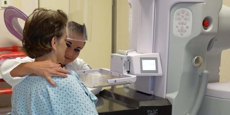 REFUERZAN PREVENCIÓN DE CÁNCER DE MAMA CON MASTOGRAFÍAS GRATUITAS PARA MUJERES DE 40 A 69 AÑOS EN EL HOSPITAL DE LA MUJER