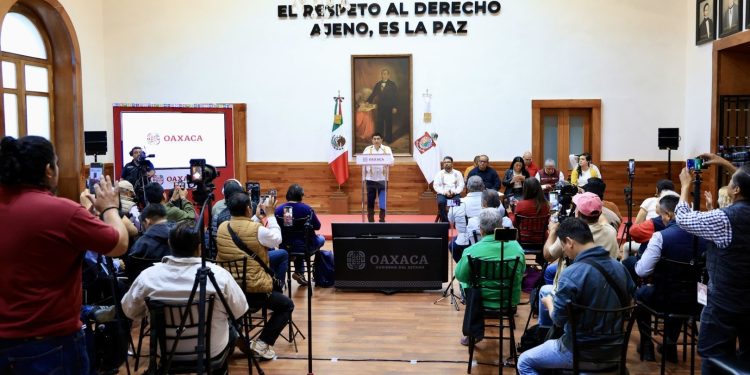 Reitera Salomón Jara Cruz lealtad con proyecto de transformación que encabeza la Presidenta Claudia Sheinbaum