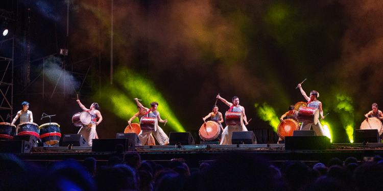 Vibra NL con Festival Internacional Santa Lucía