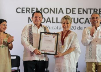 Maricarmen Pérez recibe la Medalla Yucatán 2025