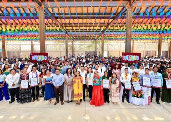 Con entrega del Premio Estatal de la Juventud 2025, Gobernador de Oaxaca reconoce fuerza transformadora de este sector