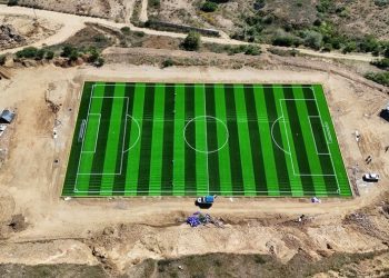Construye Primavera Oaxaqueña multideportivo en Ayoquezco de Aldama