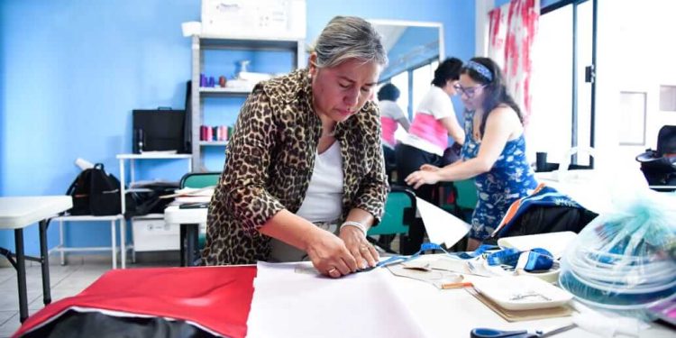 DIF ESTATAL OFRECE TALLERES GRATUITOS CON GUARDERÍA PARA MADRES DE FAMILIA