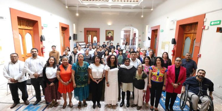 El IEEPCO presenta compendio y documental sobre los derechos político-electorales de las mujeres en municipios regidos por Sistemas Normativos Indígenas