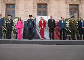 Encabeza Maru Campos desfile conmemorativo por el 115 Aniversario del Inicio de la Revolución Mexicana