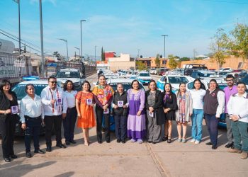 Impulsa Semovi traslados seguros y confiables para mujeres con programa Taxi Gunaa en Oaxaca