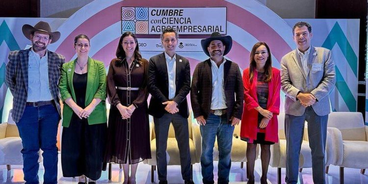 Impulsan SADER Jalisco y empresarios la transición regenerativa en el campo
