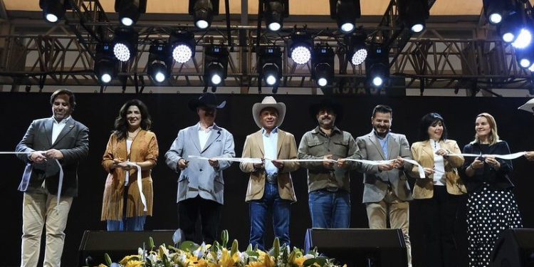 Inaugura Pablo Lemus, Gobernador de Jalisco, el Festival Internacional del Caballo y el Tequila