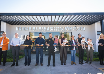 Inaugura Gobernador Clínica de Rehabilitación Física en General Terán