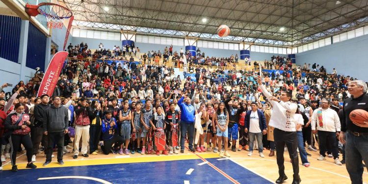 Inaugura Salomón Jara Etapa Estatal de la Liga Telmex- Telcel de básquetbol 2025