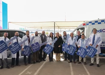 Maru Campos entrega 10 ambulancias para habitantes de nueve municipios con inversión de 17.8 mdp
