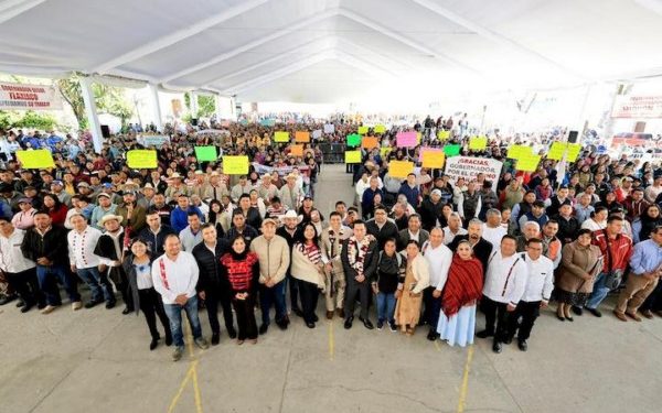 Abre Salomón Jara camino al progreso de la región Mixteca con inversión líder en infraestructura carretera