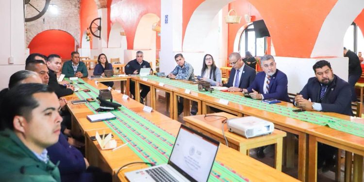 EN LA MESA PARA LA CONSTRUCCIÓN DE LA PAZ, PIDE TERE JIMÉNEZ REFORZAR ACCIONES DE SEGURIDAD DURANTE TEMPORADA NAVIDEÑA